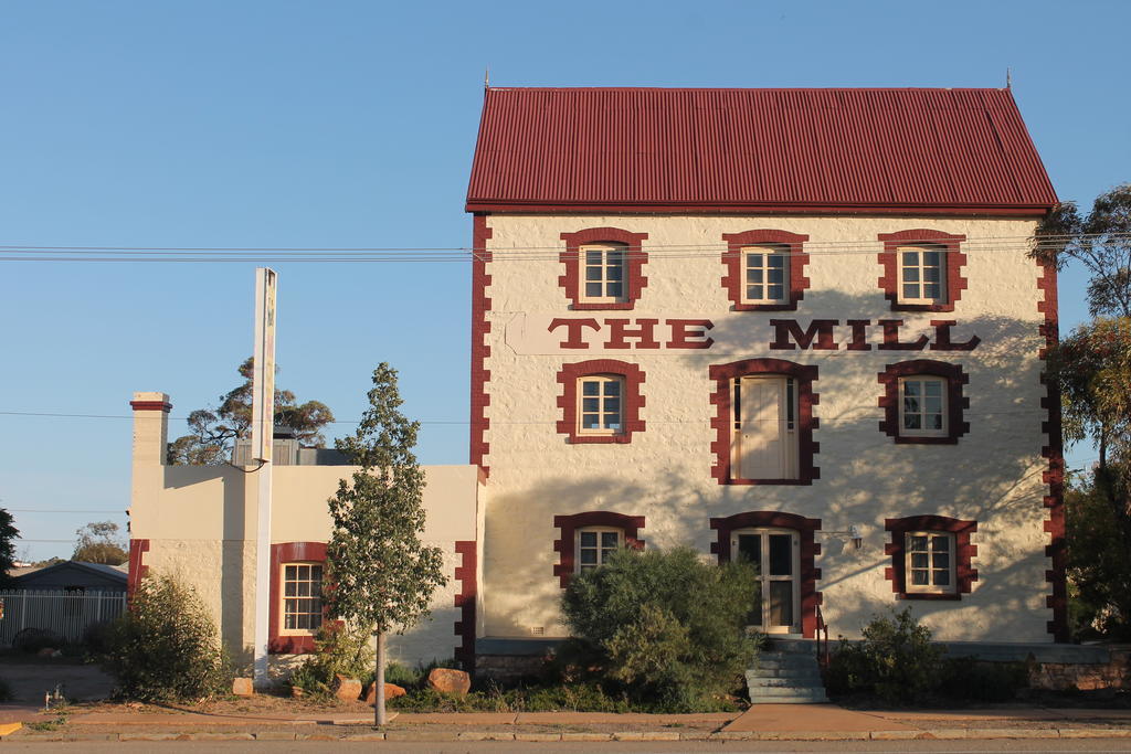 Flinders Ranges Motel - The Mill Quorn ภายนอก รูปภาพ